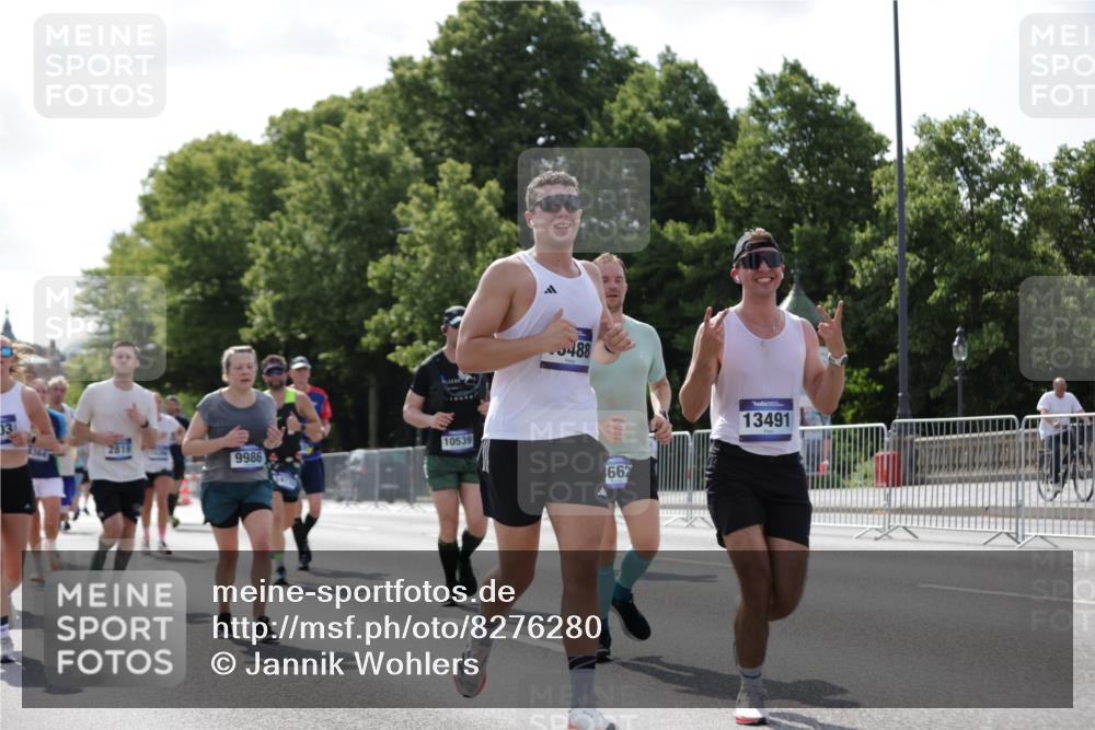 29.06.2025 - hella hamburg halbmarathon Jannik Wohlers http://msf.ph/oto/8276280 29.06.2025 10:02:11 Lombardsbrücke 1128, 1254, 1702, 1733, 2685, 2712, 2819, 3225, 3780, 3919, 3976, 4066, 6708, 6860, 7049, 7323, 7869, 7888, 8003, 8364, 8624, 8662, 8749, 9131, 9554, 9986, 10295, 10539, 11191, 11250, 11515, 11670, 11702, 11782, 11968, 12978, 13488, 13491, 13868, 13932, 14732, 15291, 15394, 15834, 15993, 16067, 17077, 17533, 17757, 17836, 17931, 17939, 18128, 18624, 19117, 19146, 19165, 19173, 19176 meine-sportfotos.de