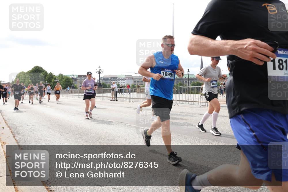 29.06.2025 - hella hamburg halbmarathon Lena Gebhardt http://msf.ph/oto/8276345 29.06.2025 10:20:19 Lombardsbrücke 14564, 16991, 15619, 181, 1011, 1046, 1069, 1110, 1115, 1154, 1471, 1474, 2064, 2478, 3278, 3434, 3733, 3842, 4154, 4166, 4422, 4539, 4585, 4614, 4737, 4739, 5181, 5397, 5556, 5659, 5811, 5812, 5831, 5937, 6951, 7018, 7101, 7131, 7137, 7519, 7739, 7744, 7808, 8025, 8387, 8462, 8588, 8738, 9136, 9196, 9722, 9735, 9873, 10041, 10414, 10550, 10595, 10613, 10622, 10647, 10701, 10754, 11028, 11036, 11603, 11835 meine-sportfotos.de