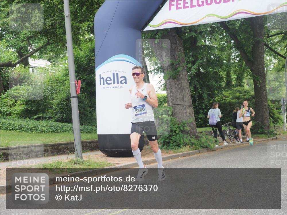 29.06.2025 - hella hamburg halbmarathon KatJ http://msf.ph/oto/8276370 29.06.2025 10:09:49 Zwischen KM18-KM19 6380 meine-sportfotos.de
