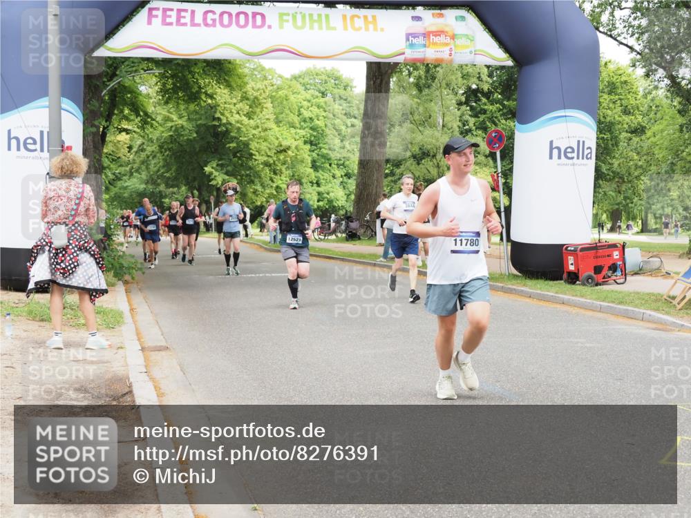 29.06.2025 - hella hamburg halbmarathon MichiJ http://msf.ph/oto/8276391 29.06.2025 10:57:02 Zwischen KM18-KM19 3844, 9338, 9663, 10700, 11780, 12521 meine-sportfotos.de