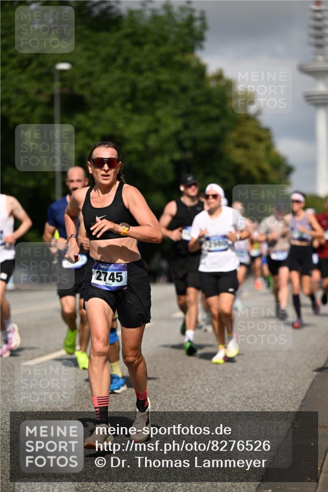 29.06.2025 - hella hamburg halbmarathon Dr. Thomas Lammeyer http://msf.ph/oto/8276526 29.06.2025 09:52:57 Kennedybrücke 1603, 2044, 2707, 2745, 2750, 2849, 2980, 3014, 3116, 3136, 4148, 4766, 5050, 5124, 5648, 6149, 6771, 7035, 7109, 7229, 8358, 8465, 9686, 9914, 11177 meine-sportfotos.de