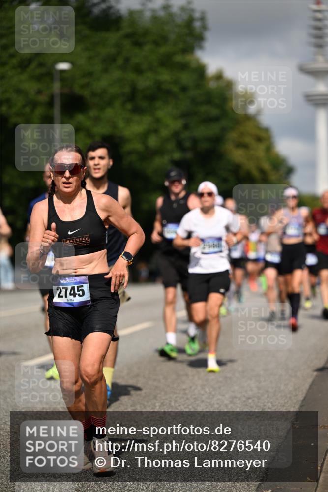 29.06.2025 - hella hamburg halbmarathon Dr. Thomas Lammeyer http://msf.ph/oto/8276540 29.06.2025 09:52:57 Kennedybrücke 1603, 2044, 2707, 2745, 2750, 2849, 2980, 3014, 3116, 3136, 4148, 4766, 5050, 5124, 5648, 6149, 6771, 7035, 7109, 7229, 8358, 8465, 9686, 9914, 11177 meine-sportfotos.de