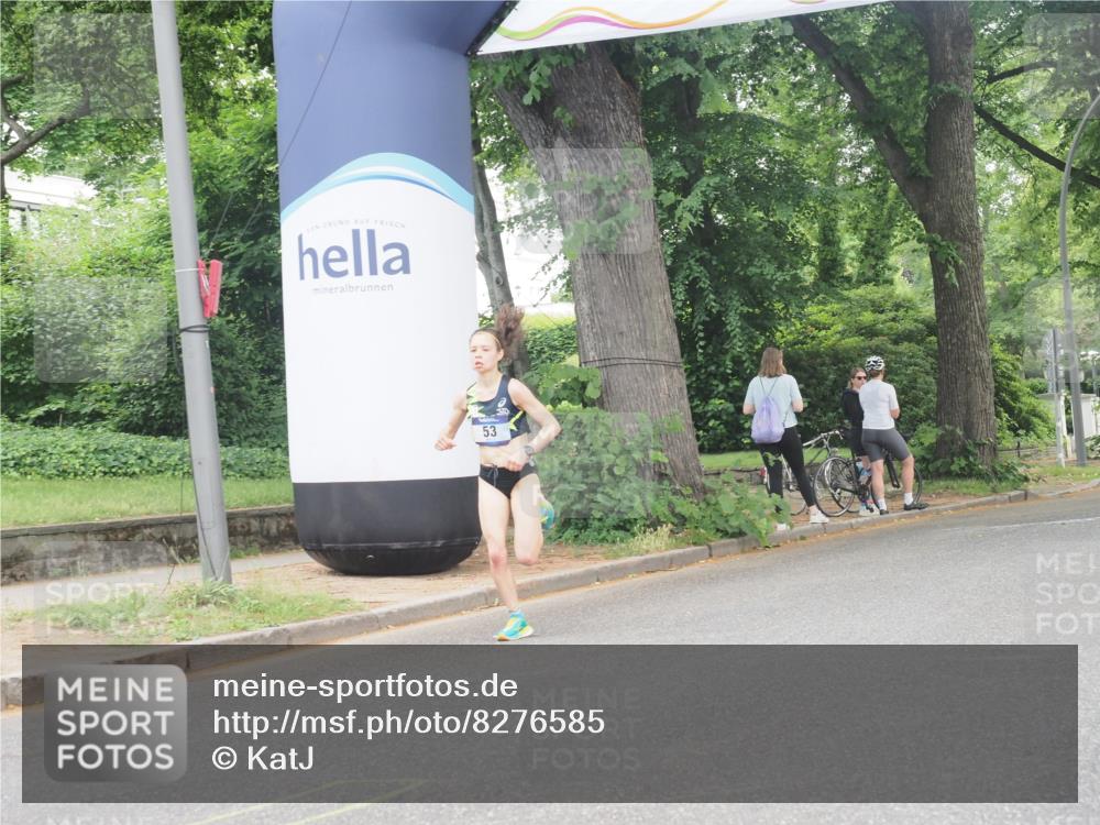 29.06.2025 - hella hamburg halbmarathon KatJ http://msf.ph/oto/8276585 29.06.2025 10:09:50 Zwischen KM18-KM19 53, 6380 meine-sportfotos.de