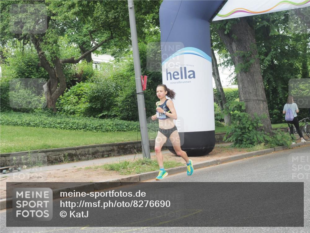 29.06.2025 - hella hamburg halbmarathon KatJ http://msf.ph/oto/8276690 29.06.2025 10:09:51 Zwischen KM18-KM19 53, 6380 meine-sportfotos.de