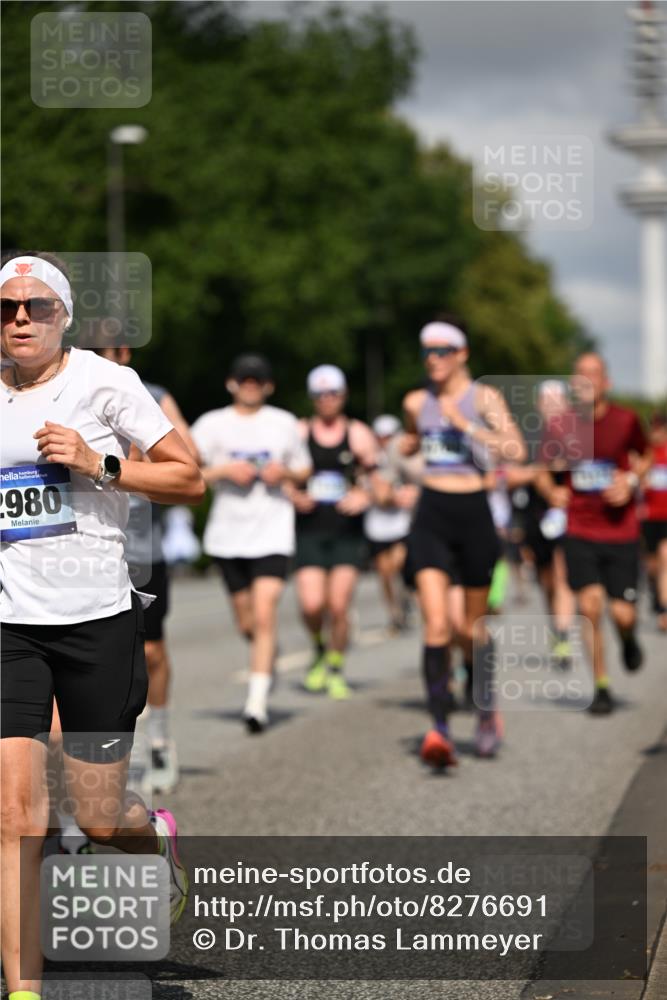 29.06.2025 - hella hamburg halbmarathon Dr. Thomas Lammeyer http://msf.ph/oto/8276691 29.06.2025 09:52:59 Kennedybrücke 1343, 1603, 2044, 2707, 2745, 2750, 2849, 2980, 3014, 3116, 3136, 3282, 4148, 4766, 5050, 5124, 5648, 6149, 6771, 7035, 7109, 7229, 8358, 8465, 9296, 9686, 9914, 10930, 11177 meine-sportfotos.de