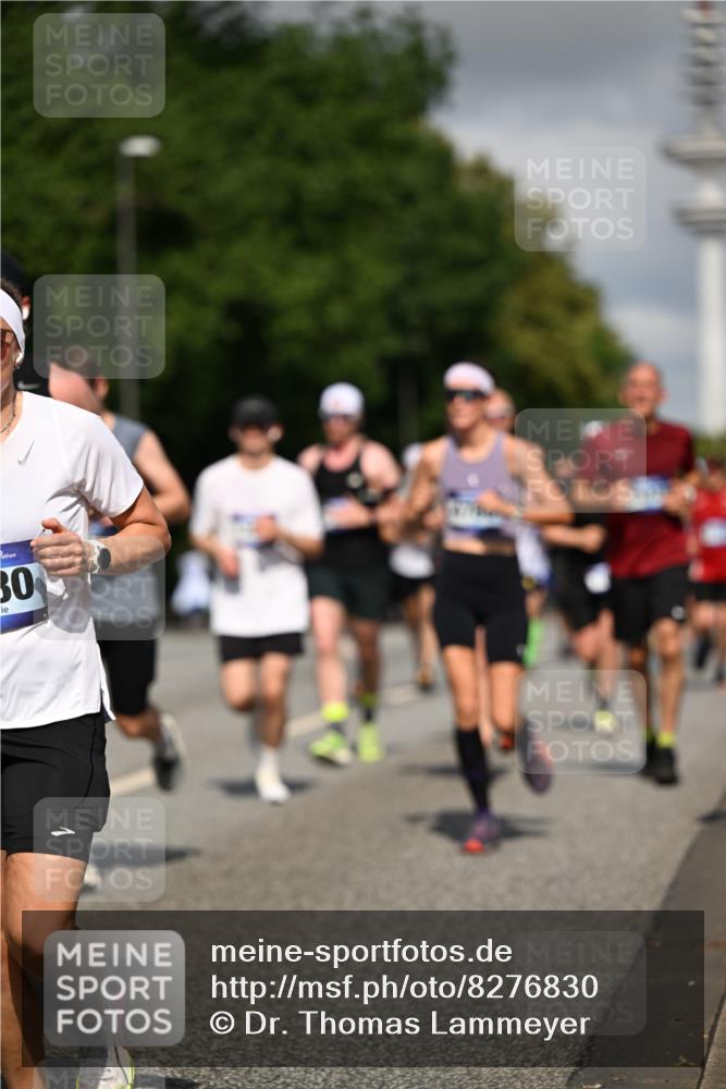 29.06.2025 - hella hamburg halbmarathon Dr. Thomas Lammeyer http://msf.ph/oto/8276830 29.06.2025 09:52:59 Kennedybrücke 1343, 1603, 2044, 2707, 2745, 2750, 2849, 2980, 3014, 3116, 3136, 3282, 4148, 4766, 5050, 5124, 5648, 6149, 6771, 7035, 7109, 7229, 8358, 8465, 9296, 9686, 9914, 10930, 11177 meine-sportfotos.de