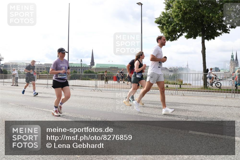 29.06.2025 - hella hamburg halbmarathon Lena Gebhardt http://msf.ph/oto/8276859 29.06.2025 10:20:20 Lombardsbrücke 14564, 1011, 1046, 1069, 1110, 1115, 1154, 1471, 1474, 2064, 2478, 3278, 3434, 3733, 3842, 4154, 4166, 4422, 4539, 4585, 4614, 4737, 4739, 4754, 4869, 5181, 5397, 5556, 5659, 5811, 5812, 5831, 5937, 6951, 7018, 7101, 7131, 7137, 7519, 7739, 7744, 7808, 8025, 8387, 8462, 8588, 8738, 9136, 9196, 9722, 9735, 9873, 10041, 10414, 10550, 10595, 10613, 10622, 10647, 10701, 10754, 11028, 11036, 11603, 11835, 11995 meine-sportfotos.de