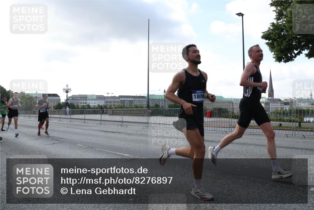29.06.2025 - hella hamburg halbmarathon Lena Gebhardt http://msf.ph/oto/8276897 29.06.2025 09:45:24 Lombardsbrücke 14764, 14395, 18099, 57, 1707, 1758, 1827, 1990, 2689, 2746, 3043, 3201, 4050, 4129, 4679, 4698, 4749, 5070, 5269, 5328, 5746, 5826, 6358, 6619, 6781, 7272, 7389, 7481, 7651, 7723, 8190, 8209, 8883, 9137, 9381, 9571, 9634, 10017, 10171, 10486, 10848, 10876, 11120, 11169, 11413, 11857, 12049, 12234, 12308, 12595, 12691, 12900, 12988, 13066, 13618, 13838, 14028, 14140, 14164, 14289, 15672, 15883, 16157, 16508, 16713, 16818, 17428 meine-sportfotos.de
