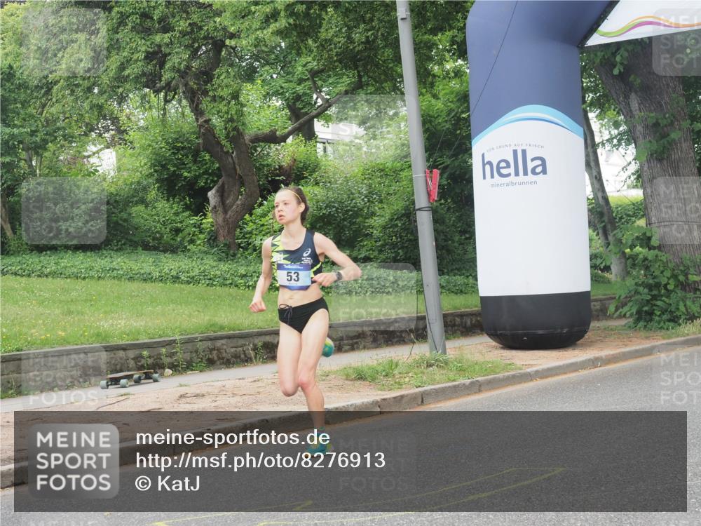 29.06.2025 - hella hamburg halbmarathon KatJ http://msf.ph/oto/8276913 29.06.2025 10:09:51 Zwischen KM18-KM19 53, 6380 meine-sportfotos.de