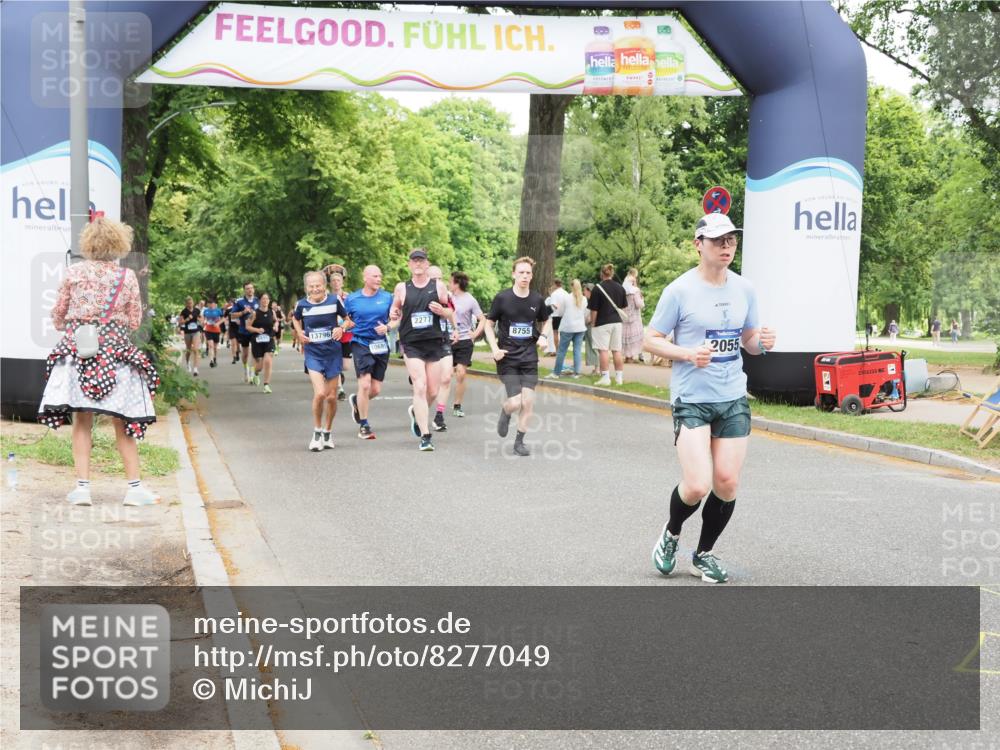 29.06.2025 - hella hamburg halbmarathon MichiJ http://msf.ph/oto/8277049 29.06.2025 10:57:07 Zwischen KM18-KM19 2055, 3844, 8755, 10685, 11271, 11780, 12521, 13796, 14404 meine-sportfotos.de