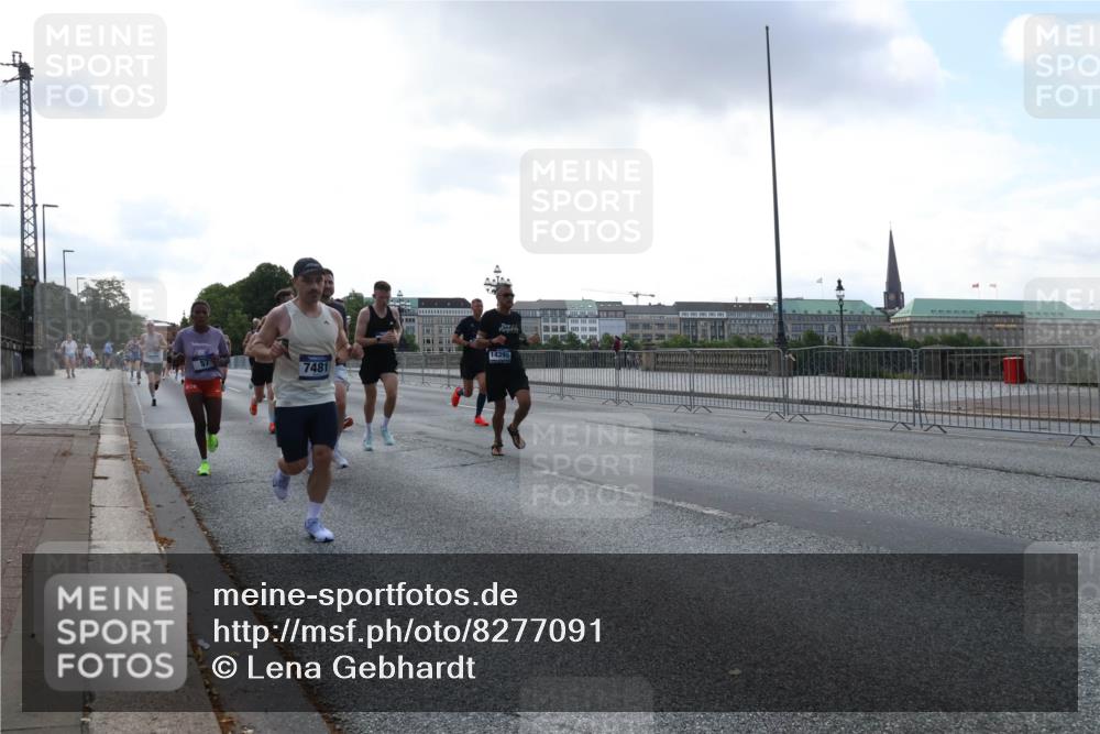 29.06.2025 - hella hamburg halbmarathon Lena Gebhardt http://msf.ph/oto/8277091 29.06.2025 09:45:24 Lombardsbrücke 7481, 14395, 57, 1707, 1758, 1827, 1990, 2689, 2746, 3043, 3201, 4050, 4129, 4679, 4698, 4749, 5070, 5269, 5328, 5746, 5826, 6358, 6619, 6781, 7272, 7389, 7481, 7651, 7723, 8190, 8209, 8883, 9137, 9381, 9571, 9634, 10017, 10171, 10486, 10848, 10876, 11120, 11169, 11413, 11857, 12049, 12234, 12308, 12595, 12691, 12900, 12988, 13066, 13618, 13838, 14028, 14140, 14164, 14289, 15672, 15883, 16157, 16508, 16713, 16818, 17428 meine-sportfotos.de