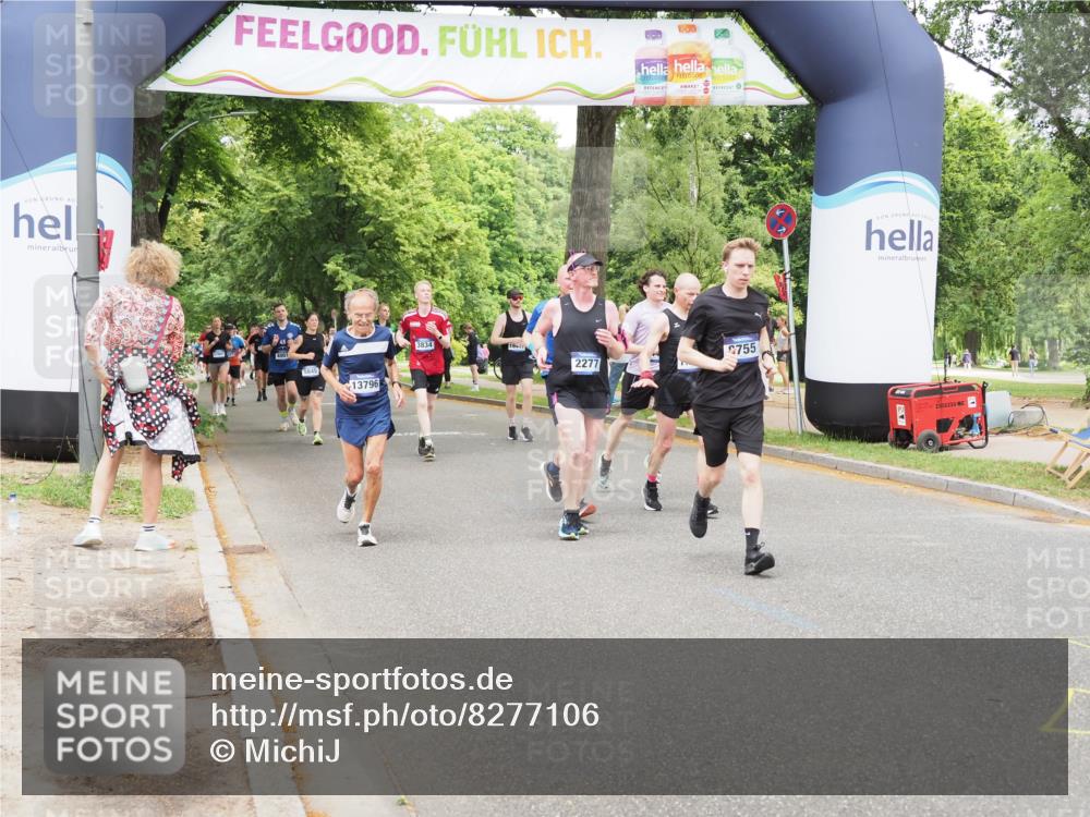 29.06.2025 - hella hamburg halbmarathon MichiJ http://msf.ph/oto/8277106 29.06.2025 10:57:08 Zwischen KM18-KM19 2055, 2277, 3834, 3844, 8755, 10685, 11271, 12521, 13796, 14404 meine-sportfotos.de