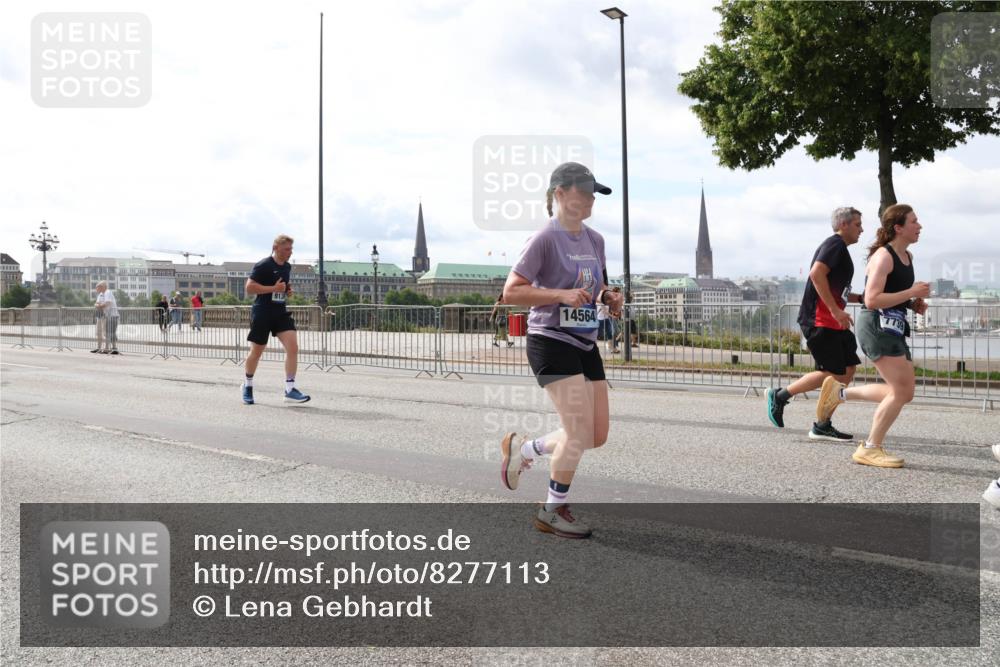 29.06.2025 - hella hamburg halbmarathon Lena Gebhardt http://msf.ph/oto/8277113 29.06.2025 10:20:21 Lombardsbrücke 14564, 1011, 1046, 1069, 1110, 1115, 1154, 1471, 1474, 2064, 2478, 3278, 3434, 3733, 3842, 4154, 4166, 4422, 4539, 4585, 4614, 4737, 4739, 4754, 4869, 5181, 5397, 5556, 5625, 5659, 5811, 5812, 5831, 5937, 6951, 7018, 7101, 7131, 7137, 7519, 7739, 7744, 7808, 8025, 8387, 8462, 8588, 8738, 9136, 9196, 9722, 9735, 9873, 10041, 10414, 10550, 10595, 10613, 10622, 10647, 10701, 10754, 11028, 11036, 11603, 11835, 11995 meine-sportfotos.de