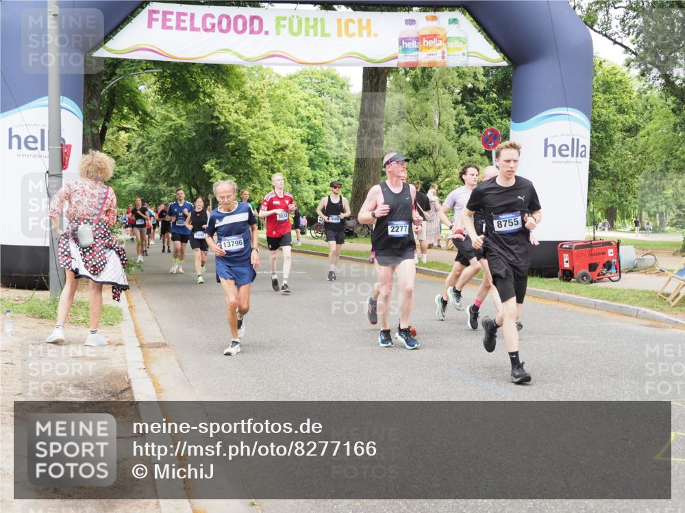 29.06.2025 - hella hamburg halbmarathon MichiJ http://msf.ph/oto/8277166 29.06.2025 10:57:08 Zwischen KM18-KM19 2055, 2277, 3834, 3844, 8755, 10685, 11271, 12521, 13796, 14404 meine-sportfotos.de