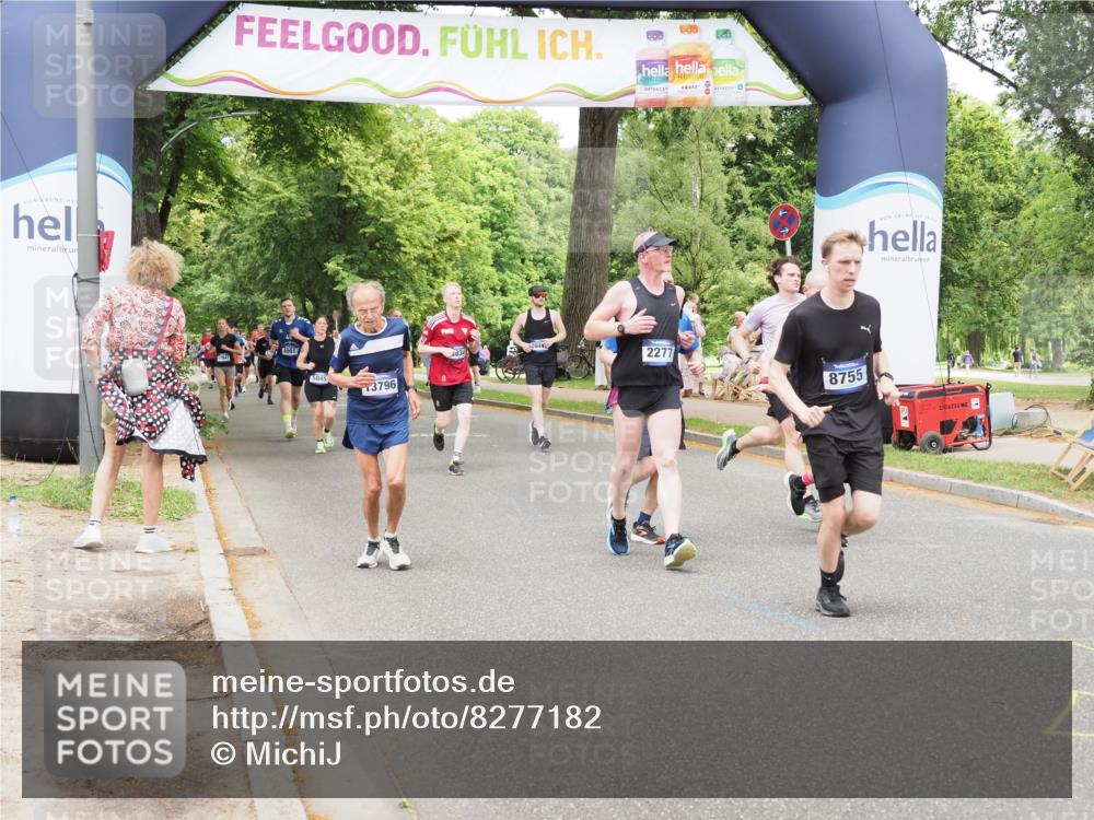 29.06.2025 - hella hamburg halbmarathon MichiJ http://msf.ph/oto/8277182 29.06.2025 10:57:09 Zwischen KM18-KM19 2055, 2277, 3834, 3844, 5845, 8755, 10685, 11271, 12521, 13796, 14404 meine-sportfotos.de