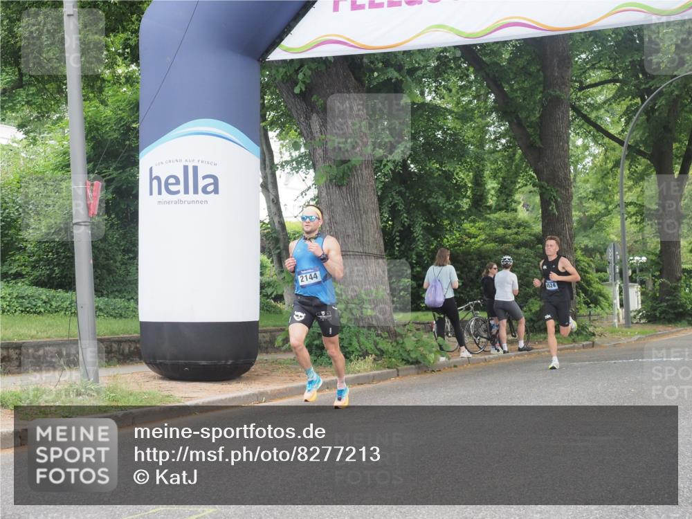 29.06.2025 - hella hamburg halbmarathon KatJ http://msf.ph/oto/8277213 29.06.2025 10:09:55 Zwischen KM18-KM19 53, 6380 meine-sportfotos.de