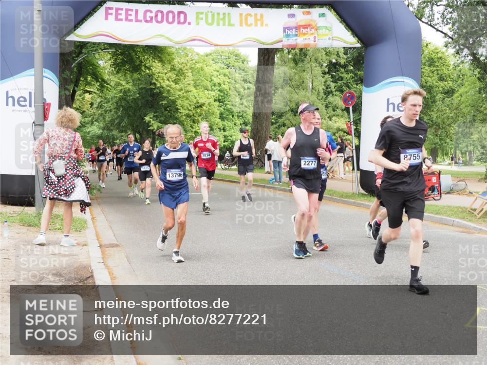29.06.2025 - hella hamburg halbmarathon MichiJ http://msf.ph/oto/8277221 29.06.2025 10:57:09 Zwischen KM18-KM19 2055, 2277, 3834, 3844, 5845, 8755, 10685, 11271, 12521, 13796, 14404 meine-sportfotos.de