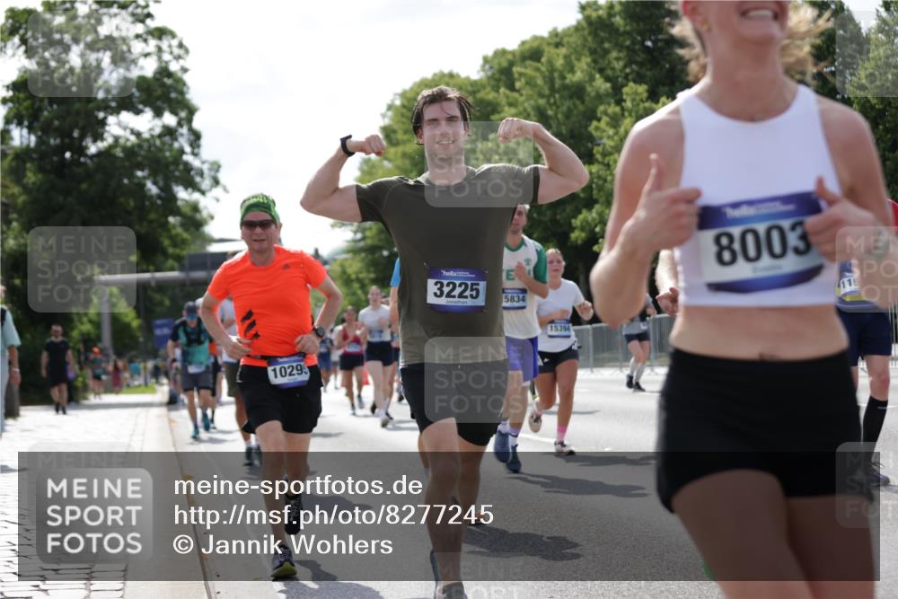 29.06.2025 - hella hamburg halbmarathon Jannik Wohlers http://msf.ph/oto/8277245 29.06.2025 10:02:15 Lombardsbrücke 1702, 1733, 2685, 2712, 2819, 3225, 3780, 3919, 5734, 6752, 7049, 7869, 7888, 8003, 8364, 8624, 8662, 8749, 9006, 9131, 9554, 9986, 10128, 10295, 10539, 11250, 11515, 11702, 11782, 11968, 12978, 13184, 13488, 13491, 13932, 14732, 15291, 15394, 15834, 15993, 16654, 17077, 17757, 17931, 17939, 18624, 19117, 19146, 19165, 19173, 19176 meine-sportfotos.de