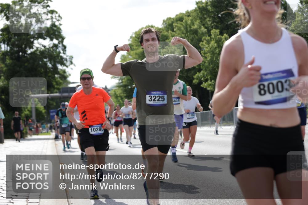 29.06.2025 - hella hamburg halbmarathon Jannik Wohlers http://msf.ph/oto/8277290 29.06.2025 10:02:15 Lombardsbrücke 1702, 1733, 2685, 2712, 2819, 3225, 3780, 3919, 5734, 6752, 7049, 7869, 7888, 8003, 8364, 8624, 8662, 8749, 9006, 9131, 9554, 9986, 10128, 10295, 10539, 11250, 11515, 11702, 11782, 11968, 12978, 13184, 13488, 13491, 13932, 14732, 15291, 15394, 15834, 15993, 16654, 17077, 17757, 17931, 17939, 18624, 19117, 19146, 19165, 19173, 19176 meine-sportfotos.de