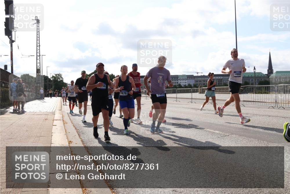 29.06.2025 - hella hamburg halbmarathon Lena Gebhardt http://msf.ph/oto/8277361 29.06.2025 09:57:53 Lombardsbrücke 1870, 208, 244, 7478, 356, 10860, 1086, 1094, 1179, 1193, 1258, 1320, 1321, 1335, 1422, 1563, 1870, 2070, 2138, 2252, 2397, 2417, 2444, 2448, 2488, 2612, 2636, 2711, 2855, 2946, 3048, 3058, 3091, 3096, 3114, 3251, 3999, 4261, 4379, 4814, 4986, 5024, 5032, 5305, 5633, 5672, 5775, 5820, 5907, 6125, 6355, 6356, 6374, 6569, 6580, 6585, 6628, 6754, 6776, 6795, 6942, 7065, 7134, 7221, 7397, 7409, 7478, 7509, 7594, 7646, 7724, 7742, 7930, 7932, 7952, 7973, 7976 meine-sportfotos.de