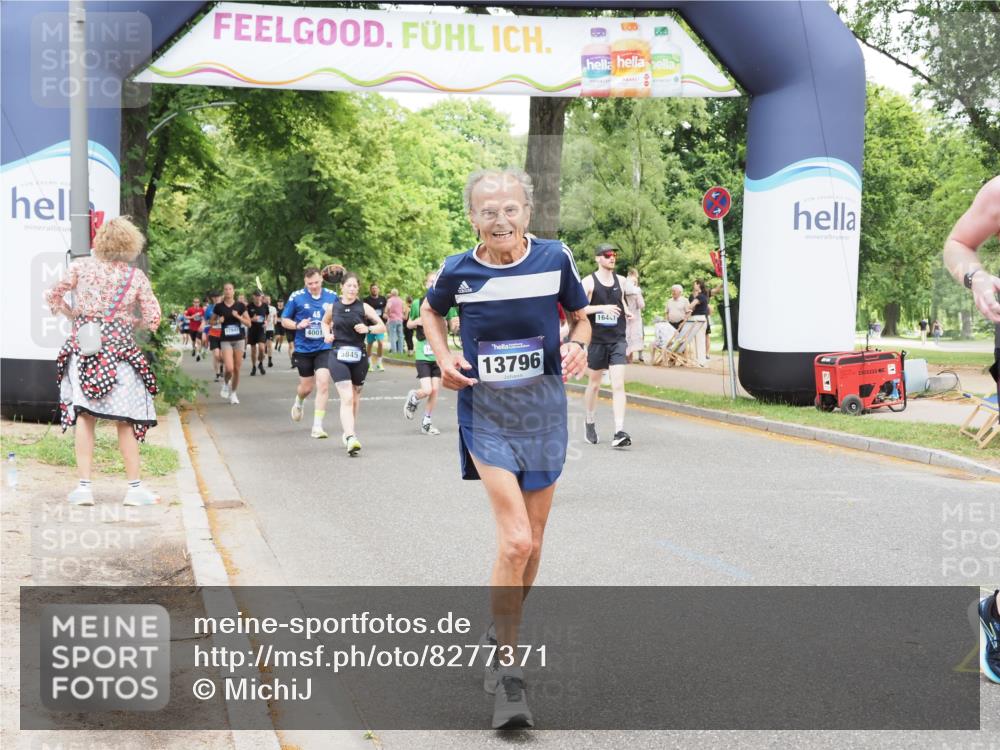 29.06.2025 - hella hamburg halbmarathon MichiJ http://msf.ph/oto/8277371 29.06.2025 10:57:10 Zwischen KM18-KM19 2055, 2277, 3834, 5845, 8755, 10685, 11271, 12521, 13796, 14404, 16441 meine-sportfotos.de