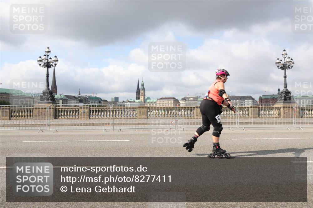 29.06.2025 - hella hamburg halbmarathon Lena Gebhardt http://msf.ph/oto/8277411 29.06.2025 09:05:00 Lombardsbrücke  meine-sportfotos.de