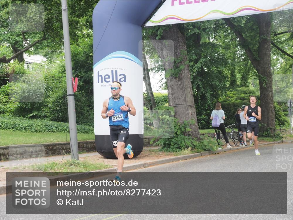 29.06.2025 - hella hamburg halbmarathon KatJ http://msf.ph/oto/8277423 29.06.2025 10:09:56 Zwischen KM18-KM19 53, 6380 meine-sportfotos.de