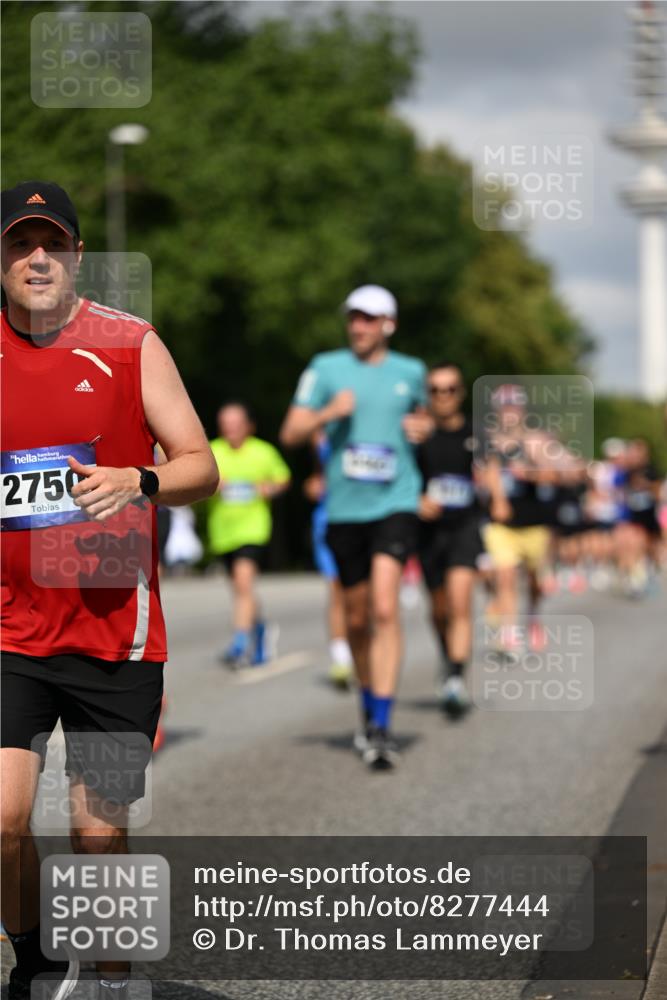 29.06.2025 - hella hamburg halbmarathon Dr. Thomas Lammeyer http://msf.ph/oto/8277444 29.06.2025 09:53:06 Kennedybrücke 1343, 1445, 1603, 2573, 2745, 2750, 2980, 3116, 3136, 3282, 4148, 4766, 5648, 5889, 6123, 6149, 6771, 7035, 7229, 8358, 8370, 8465, 9264, 9265, 9296, 9914, 10930 meine-sportfotos.de