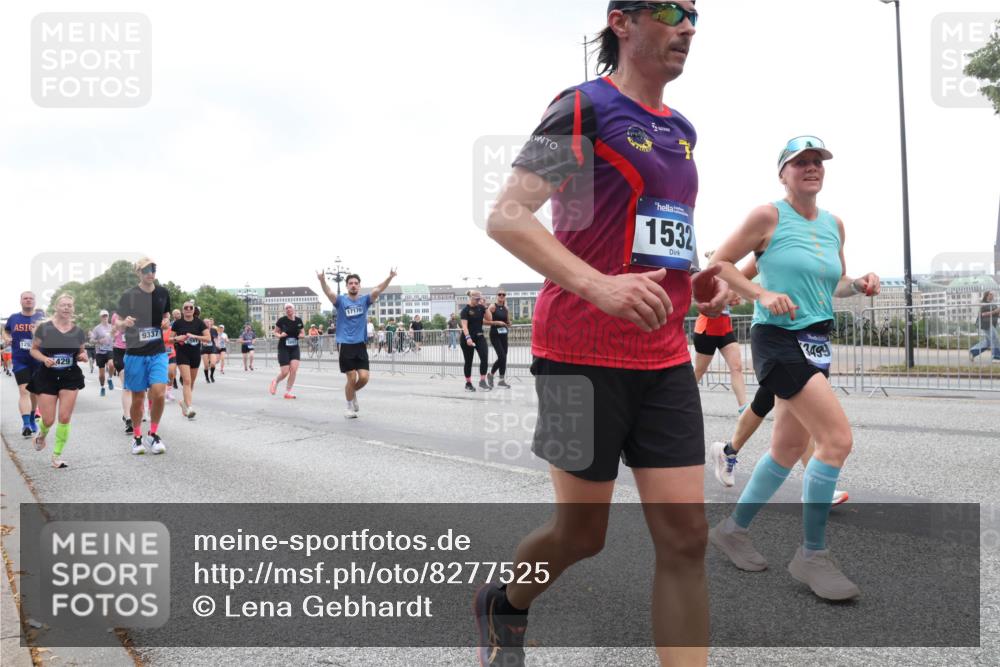 29.06.2025 - hella hamburg halbmarathon Lena Gebhardt http://msf.ph/oto/8277525 29.06.2025 10:46:27 Lombardsbrücke 1371, 1375, 1429, 1465, 1532, 1608, 1837, 1867, 1868, 1999, 2423, 2500, 2697, 2773, 2813, 2951, 3410, 3469, 3734, 4119, 4202, 4223, 4296, 4355, 4448, 4604, 5697, 5703, 5769, 5770, 5854, 5892, 6068, 6124, 6161, 6392, 7303, 7364, 7368, 7374, 7767, 7894, 7960, 7983, 8047, 8477, 8551, 8700, 9129, 9337, 9426, 9445, 9691, 10153, 10230, 11358, 11361, 11876, 11910, 12298, 12333, 12507, 12522, 13969, 14261, 15852, 16882, 16987 meine-sportfotos.de