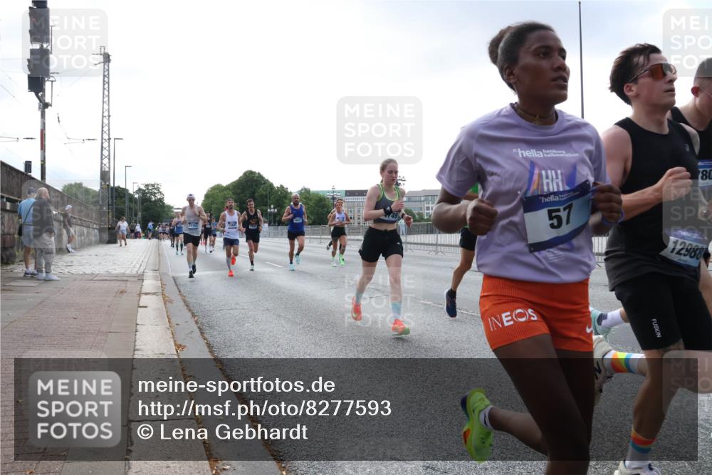 29.06.2025 - hella hamburg halbmarathon Lena Gebhardt http://msf.ph/oto/8277593 29.06.2025 09:45:27 Lombardsbrücke 17151, 12691, 57, 12988, 80, 57, 1707, 1758, 1990, 2689, 2746, 3043, 4050, 4129, 4679, 4698, 4749, 5070, 5269, 5328, 5746, 5826, 6358, 6619, 6781, 7272, 7389, 7481, 7651, 7723, 8190, 8209, 8883, 9137, 9381, 9571, 9634, 10017, 10171, 10486, 10876, 11120, 11169, 11413, 11857, 12049, 12234, 12308, 12595, 12691, 12900, 12988, 13066, 13618, 14028, 14140, 14164, 14289, 15672, 15883, 16157, 16713, 16818, 17428 meine-sportfotos.de