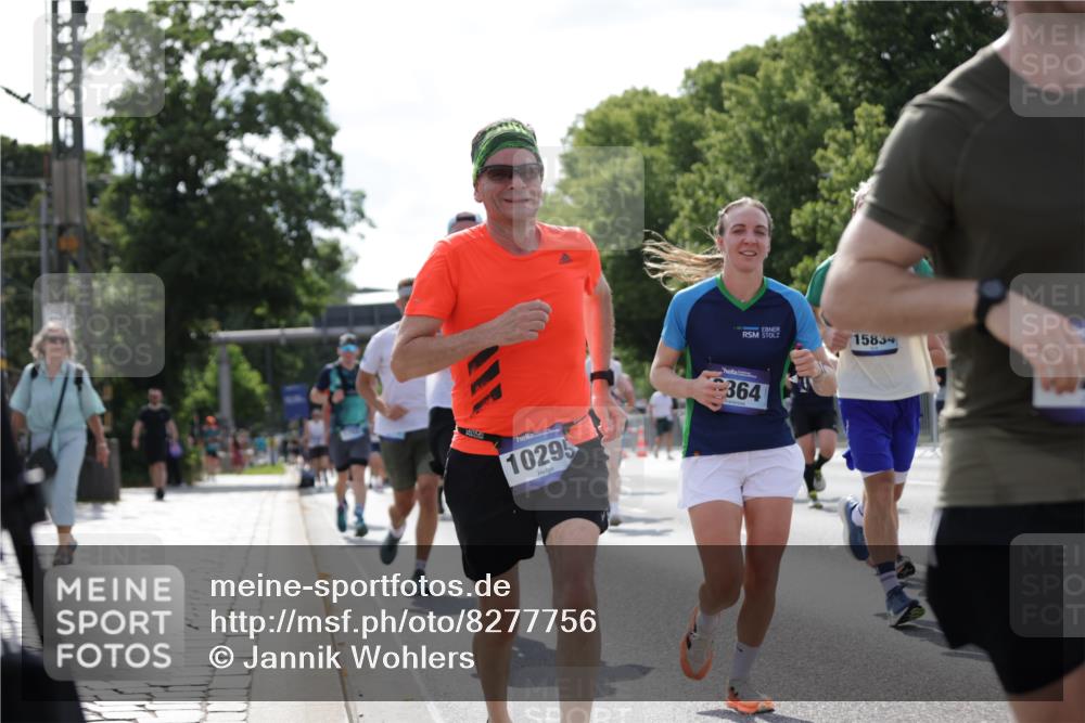 29.06.2025 - hella hamburg halbmarathon Jannik Wohlers http://msf.ph/oto/8277756 29.06.2025 10:02:16 Lombardsbrücke 1702, 1733, 2685, 2712, 2819, 3225, 3630, 3780, 3919, 5734, 6752, 7049, 7888, 8003, 8364, 8624, 8662, 8749, 9006, 9131, 9554, 9986, 10128, 10295, 10539, 11250, 11515, 11702, 11782, 11968, 13184, 13488, 13491, 13932, 14732, 15291, 15394, 15834, 15993, 16233, 16237, 16654, 17077, 17757, 17931, 17939, 18624, 19117, 19146, 19165, 19173, 19176 meine-sportfotos.de