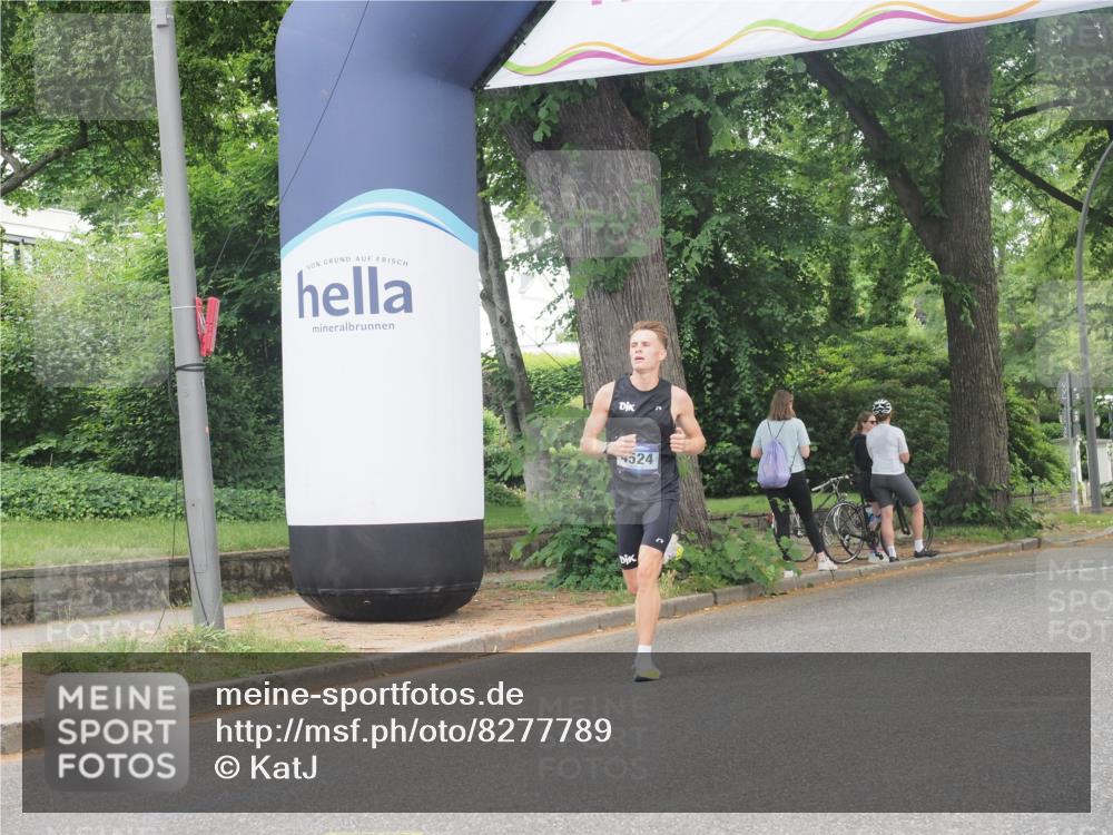 29.06.2025 - hella hamburg halbmarathon KatJ http://msf.ph/oto/8277789 29.06.2025 10:09:57 Zwischen KM18-KM19 53, 2144, 6380 meine-sportfotos.de