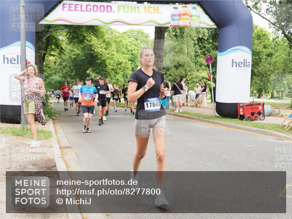 29.06.2025 - hella hamburg halbmarathon MichiJ http://msf.ph/oto/8277800 29.06.2025 10:57:16 Zwischen KM18-KM19 1527, 2277, 3834, 5845, 14497, 16208, 16441, 17847 meine-sportfotos.de