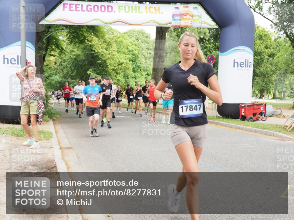 29.06.2025 - hella hamburg halbmarathon MichiJ http://msf.ph/oto/8277831 29.06.2025 10:57:16 Zwischen KM18-KM19 1527, 2277, 3834, 5845, 14497, 16208, 16441, 17847 meine-sportfotos.de