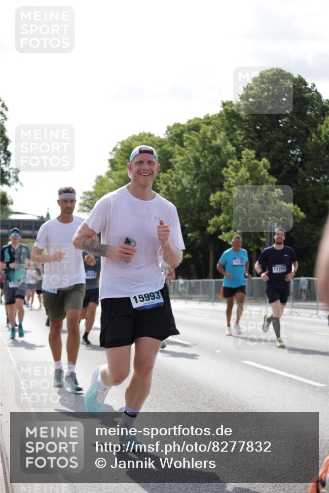 29.06.2025 - hella hamburg halbmarathon Jannik Wohlers http://msf.ph/oto/8277832 29.06.2025 10:02:17 Lombardsbrücke 1702, 2685, 2819, 3225, 3630, 3919, 5734, 6752, 7888, 8003, 8364, 8624, 8662, 8749, 9006, 9554, 9986, 10128, 10295, 10539, 11250, 11515, 11702, 11782, 11968, 13184, 13488, 13491, 14732, 15394, 15698, 15834, 15993, 16233, 16237, 16654, 17077, 17757, 17931, 17939, 19117, 19146, 19165, 19173, 19176 meine-sportfotos.de