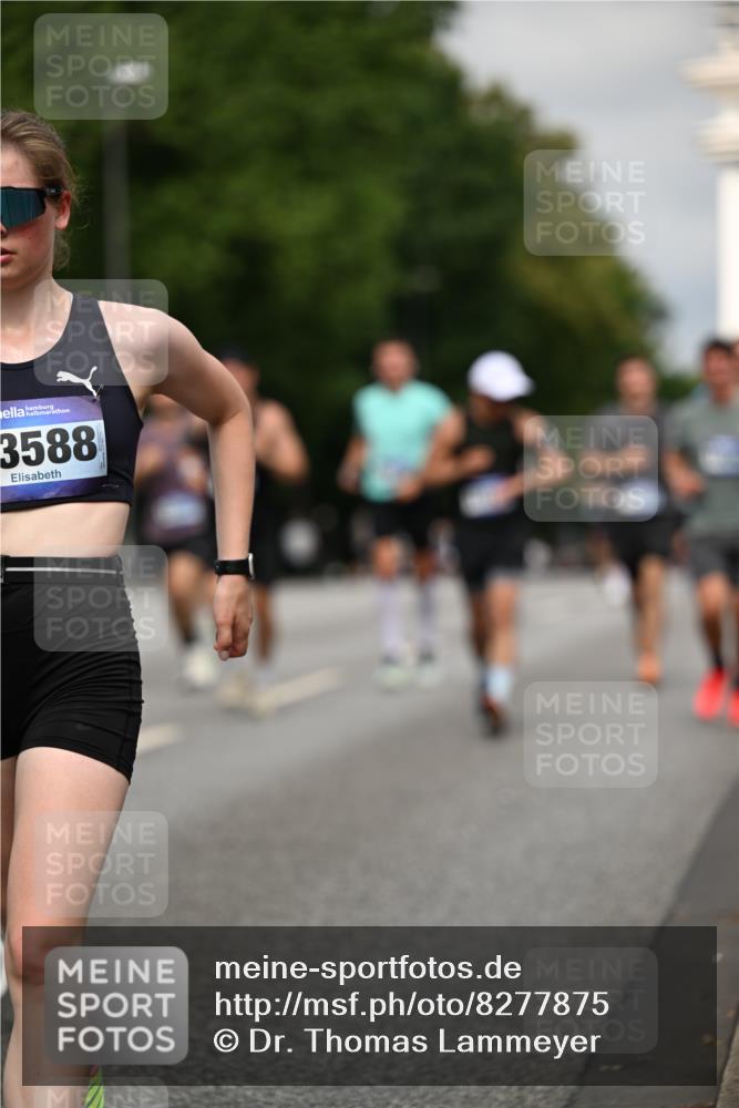 29.06.2025 - hella hamburg halbmarathon Dr. Thomas Lammeyer http://msf.ph/oto/8277875 29.06.2025 10:15:41 Kennedybrücke 1062, 1166, 1992, 2661, 3837, 4227, 5254, 5990, 5991, 7370, 7474, 7571, 8368, 9191, 9254, 10042, 10428 meine-sportfotos.de