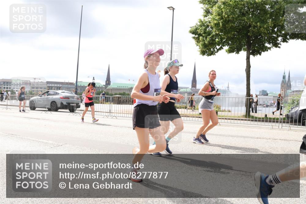 29.06.2025 - hella hamburg halbmarathon Lena Gebhardt http://msf.ph/oto/8277877 29.06.2025 11:09:11 Lombardsbrücke 180, 1140, 1223, 1776, 1832, 2224, 2530, 2673, 3330, 3505, 3634, 3965, 3967, 4115, 4133, 4219, 4357, 4790, 4800, 4956, 4995, 5101, 5402, 5443, 5504, 5513, 6435, 6627, 6654, 6934, 7196, 7352, 7904, 7996, 8006, 8008, 8192, 9197, 9419, 9860, 10032, 10073, 10228, 10535, 10689, 10698, 10904, 11066, 11751, 11814, 11930, 12142, 12246, 12948, 14238, 14373, 14547, 14551, 14705, 14706, 16025 meine-sportfotos.de