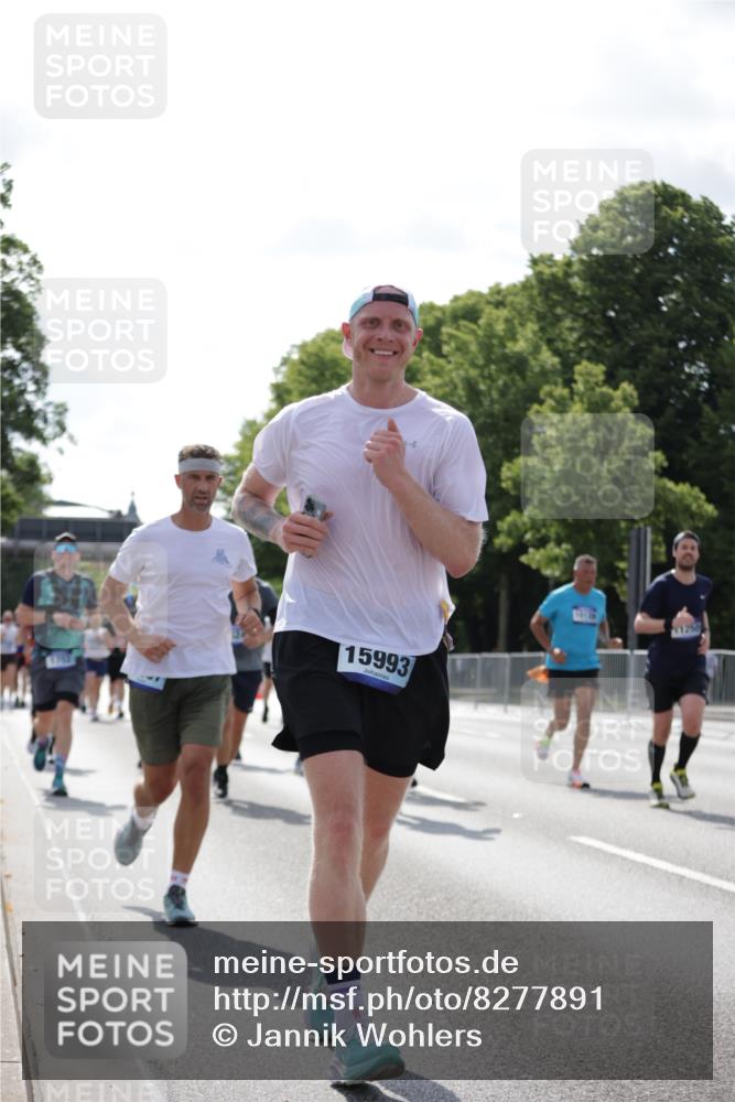 29.06.2025 - hella hamburg halbmarathon Jannik Wohlers http://msf.ph/oto/8277891 29.06.2025 10:02:17 Lombardsbrücke 1702, 2685, 2819, 3225, 3630, 3919, 5734, 6752, 7888, 8003, 8364, 8624, 8662, 8749, 9006, 9554, 9986, 10128, 10295, 10539, 11250, 11515, 11702, 11782, 11968, 13184, 13488, 13491, 14732, 15394, 15698, 15834, 15993, 16233, 16237, 16654, 17077, 17757, 17931, 17939, 19117, 19146, 19165, 19173, 19176 meine-sportfotos.de