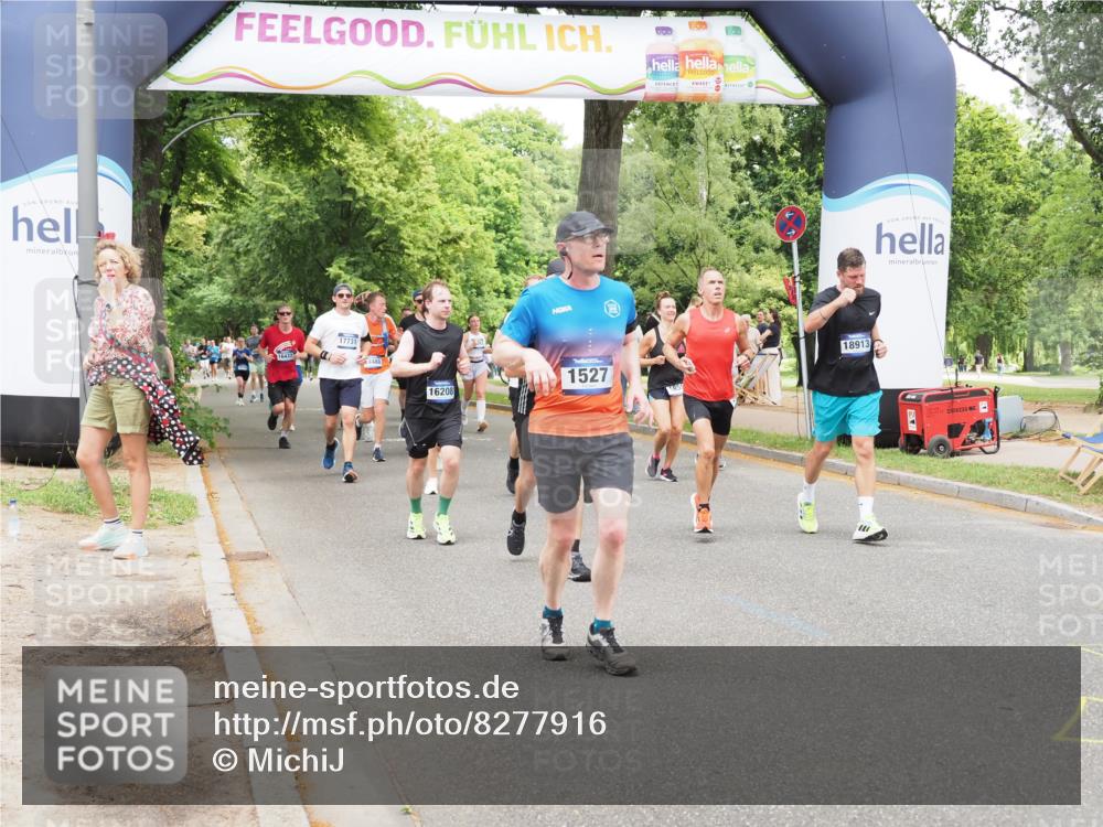 29.06.2025 - hella hamburg halbmarathon MichiJ http://msf.ph/oto/8277916 29.06.2025 10:57:18 Zwischen KM18-KM19 1173, 1527, 3729, 14497, 16208, 16441, 17731, 17847, 18913 meine-sportfotos.de