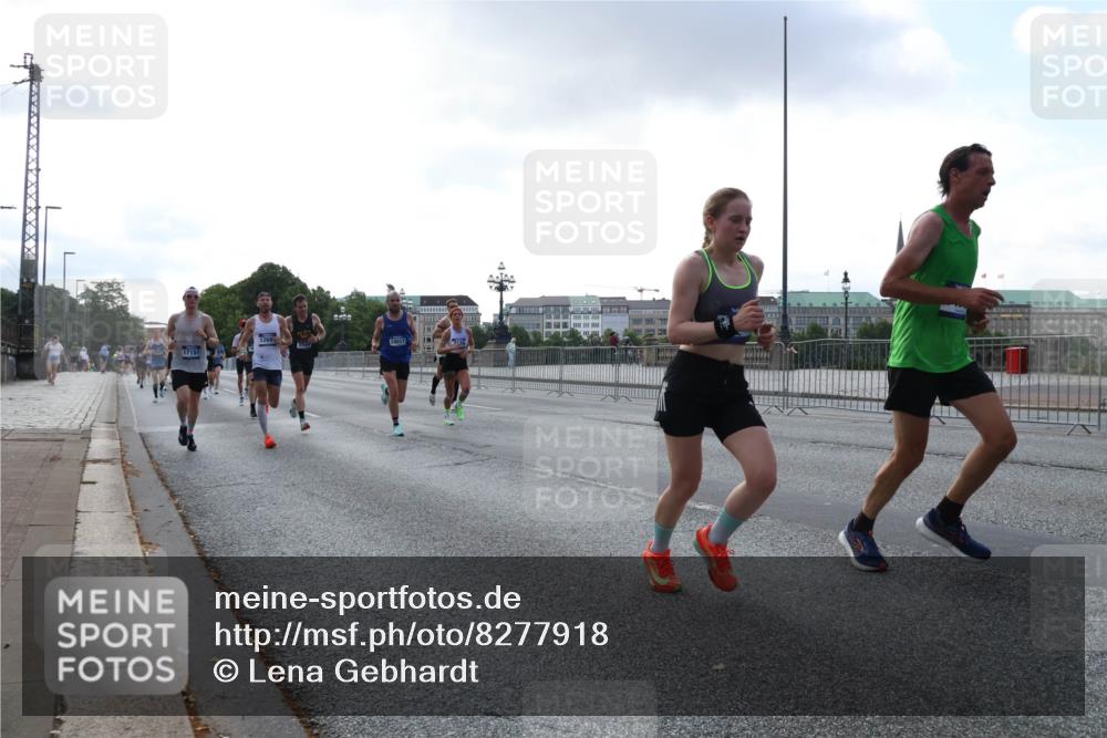 29.06.2025 - hella hamburg halbmarathon Lena Gebhardt http://msf.ph/oto/8277918 29.06.2025 09:45:27 Lombardsbrücke 17151, 1269, 10017, 57, 1707, 1758, 1990, 2689, 2746, 3043, 4050, 4129, 4679, 4698, 4749, 5070, 5269, 5328, 5746, 5826, 6358, 6619, 6781, 7272, 7389, 7481, 7651, 7723, 8190, 8209, 8883, 9137, 9381, 9571, 9634, 10017, 10171, 10486, 10876, 11120, 11169, 11413, 11857, 12049, 12234, 12308, 12595, 12691, 12900, 12988, 13066, 13618, 14028, 14140, 14164, 14289, 15672, 15883, 16157, 16713, 16818, 17428 meine-sportfotos.de