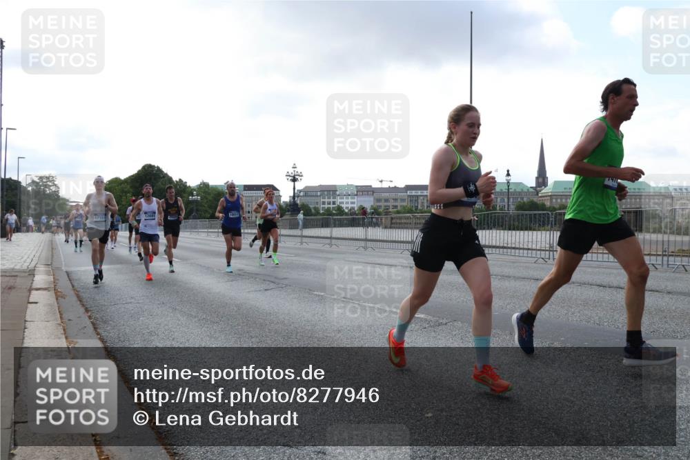 29.06.2025 - hella hamburg halbmarathon Lena Gebhardt http://msf.ph/oto/8277946 29.06.2025 09:45:27 Lombardsbrücke 17151, 12691, 2689, 10017, 57, 1707, 1758, 1990, 2689, 2746, 3043, 4050, 4129, 4679, 4698, 4749, 5070, 5269, 5328, 5746, 5826, 6358, 6619, 6781, 7272, 7389, 7481, 7651, 7723, 8190, 8209, 8883, 9137, 9381, 9571, 9634, 10017, 10171, 10486, 10876, 11120, 11169, 11413, 11857, 12049, 12234, 12308, 12595, 12691, 12900, 12988, 13066, 13618, 14028, 14140, 14164, 14289, 15672, 15883, 16157, 16713, 16818, 17428 meine-sportfotos.de