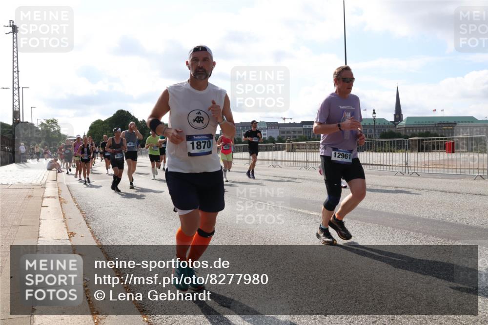 29.06.2025 - hella hamburg halbmarathon Lena Gebhardt http://msf.ph/oto/8277980 29.06.2025 09:57:56 Lombardsbrücke 19120, 15915, 2397, 1870, 14638, 12961, 1034, 1086, 1094, 1179, 1193, 1258, 1320, 1321, 1335, 1422, 1563, 1870, 2070, 2138, 2252, 2397, 2417, 2444, 2448, 2488, 2612, 2636, 2711, 2946, 3058, 3091, 3096, 3114, 3251, 3999, 4261, 4379, 4814, 4986, 5024, 5032, 5305, 5633, 5672, 5775, 5820, 5907, 6164, 6355, 6356, 6374, 6569, 6580, 6585, 6628, 6754, 6776, 6795, 7065, 7134, 7397, 7409, 7478, 7509, 7594, 7646, 7724, 7742, 7930, 7932, 7952, 7973, 7976, 8508 meine-sportfotos.de
