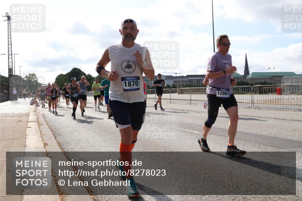 29.06.2025 - hella hamburg halbmarathon Lena Gebhardt http://msf.ph/oto/8278023 29.06.2025 09:57:56 Lombardsbrücke 19120, 5915, 2397, 1870, 12961, 1034, 1086, 1094, 1179, 1193, 1258, 1320, 1321, 1335, 1422, 1563, 1870, 2070, 2138, 2252, 2397, 2417, 2444, 2448, 2488, 2612, 2636, 2711, 2946, 3058, 3091, 3096, 3114, 3251, 3999, 4261, 4379, 4814, 4986, 5024, 5032, 5305, 5633, 5672, 5775, 5820, 5907, 6164, 6355, 6356, 6374, 6569, 6580, 6585, 6628, 6754, 6776, 6795, 7065, 7134, 7397, 7409, 7478, 7509, 7594, 7646, 7724, 7742, 7930, 7932, 7952, 7973, 7976, 8508 meine-sportfotos.de