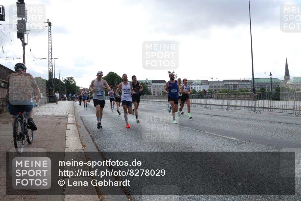 29.06.2025 - hella hamburg halbmarathon Lena Gebhardt http://msf.ph/oto/8278029 29.06.2025 09:45:28 Lombardsbrücke 10017, 12691, 17151, 57, 1707, 1758, 1990, 2689, 2746, 3043, 4050, 4129, 4679, 4698, 4749, 5070, 5269, 5328, 5746, 5826, 6358, 6619, 6781, 7272, 7389, 7481, 7651, 7723, 8190, 8209, 8883, 9137, 9381, 9571, 9634, 10017, 10171, 10486, 10876, 11120, 11169, 11413, 11857, 12049, 12234, 12308, 12595, 12691, 12900, 12988, 13066, 13618, 14028, 14140, 14289, 15672, 15883, 16157, 16713, 16818, 17428 meine-sportfotos.de