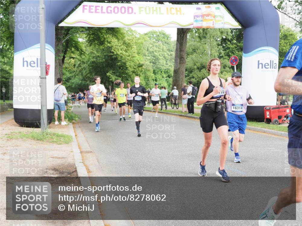 29.06.2025 - hella hamburg halbmarathon MichiJ http://msf.ph/oto/8278062 29.06.2025 10:31:51 Zwischen KM18-KM19 3437, 7185, 10237, 11778, 12776, 14667, 14849, 15862, 16301, 16314, 16997, 18678, 19038, 19051 meine-sportfotos.de