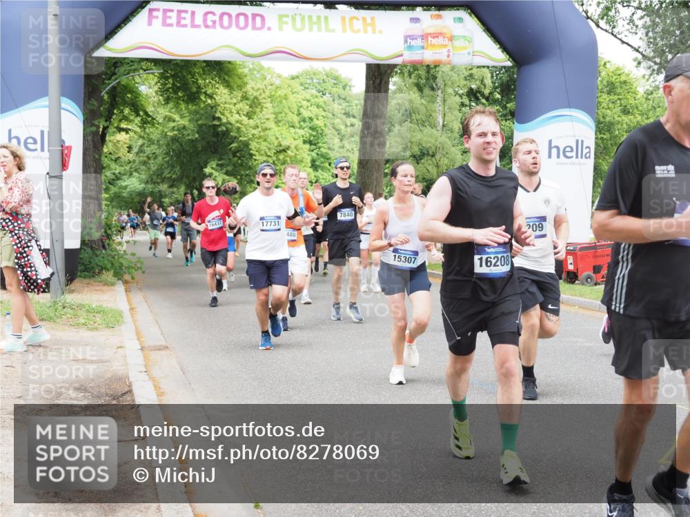 29.06.2025 - hella hamburg halbmarathon MichiJ http://msf.ph/oto/8278069 29.06.2025 10:57:20 Zwischen KM18-KM19 1173, 1527, 1859, 3729, 7209, 7840, 10428, 14015, 15307, 16208, 16437, 17128, 17731, 17847, 18913 meine-sportfotos.de