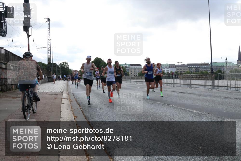 29.06.2025 - hella hamburg halbmarathon Lena Gebhardt http://msf.ph/oto/8278181 29.06.2025 09:45:28 Lombardsbrücke 17151, 12691, 10017, 4129, 2689, 57, 1707, 1758, 1990, 2689, 2746, 3043, 4050, 4129, 4679, 4698, 4749, 5070, 5269, 5328, 5746, 5826, 6358, 6619, 6781, 7272, 7389, 7481, 7651, 7723, 8190, 8209, 8883, 9137, 9381, 9571, 9634, 10017, 10171, 10486, 10876, 11120, 11169, 11413, 11857, 12049, 12234, 12308, 12595, 12691, 12900, 12988, 13066, 13618, 14028, 14140, 14289, 15672, 15883, 16157, 16713, 16818, 17428 meine-sportfotos.de