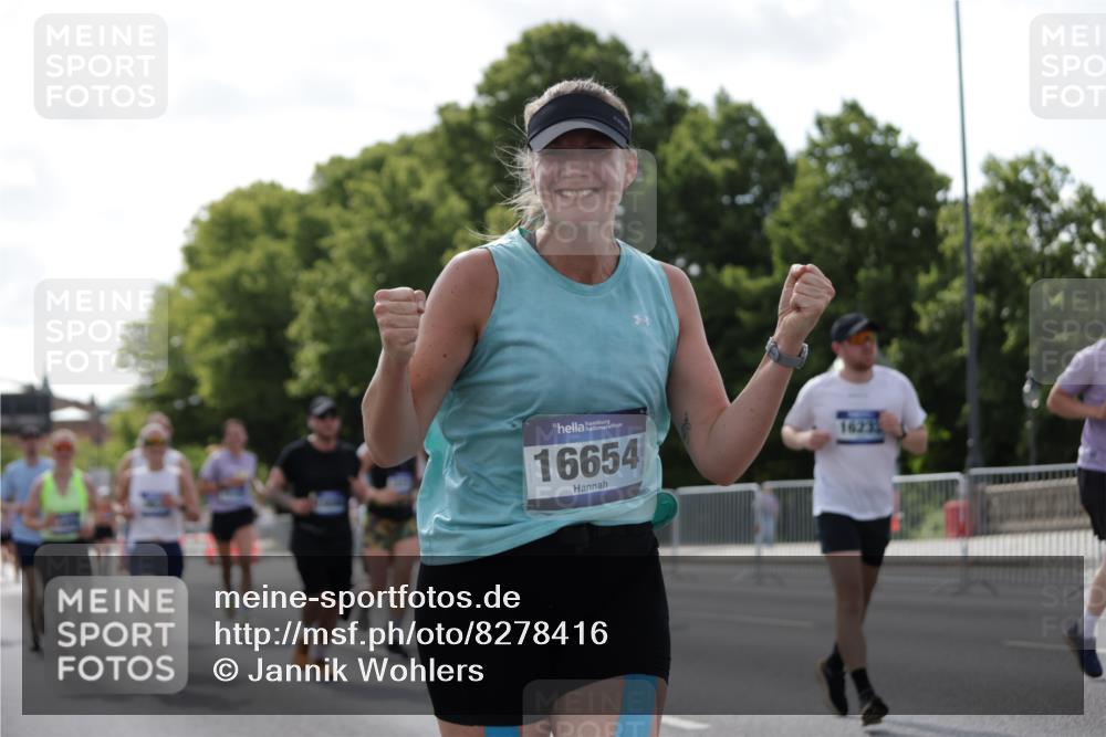 29.06.2025 - hella hamburg halbmarathon Jannik Wohlers http://msf.ph/oto/8278416 29.06.2025 10:02:25 Lombardsbrücke 1702, 2819, 3225, 3630, 3919, 4204, 4665, 4904, 5734, 6752, 6815, 6997, 7888, 8364, 8481, 8483, 8624, 8662, 9006, 9986, 10128, 10295, 10539, 11250, 11515, 11935, 11968, 12908, 13184, 14224, 14456, 14732, 15217, 15394, 15698, 15834, 15963, 15993, 16160, 16233, 16237, 16654, 17757, 19173 meine-sportfotos.de