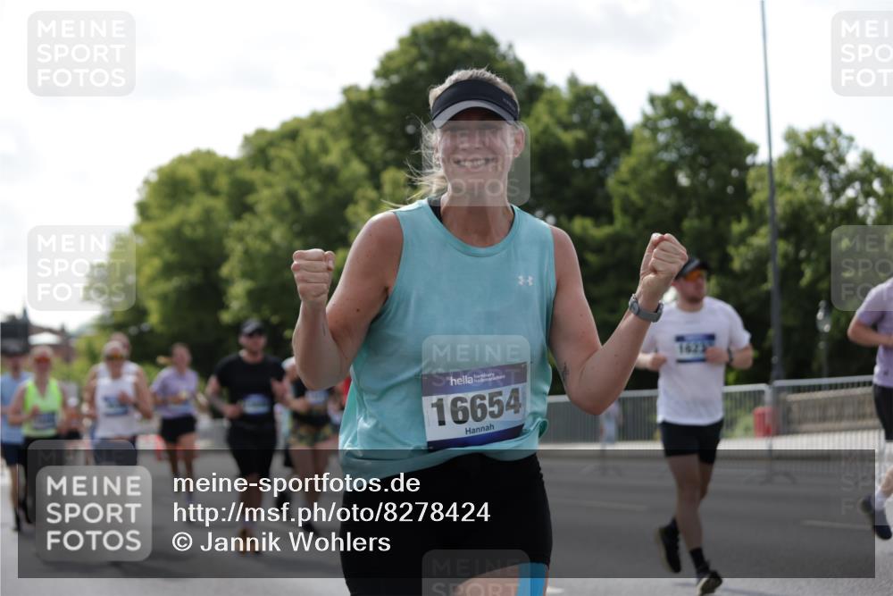 29.06.2025 - hella hamburg halbmarathon Jannik Wohlers http://msf.ph/oto/8278424 29.06.2025 10:02:25 Lombardsbrücke 1702, 2819, 3225, 3630, 3919, 4204, 4665, 4904, 5734, 6752, 6815, 6997, 7888, 8364, 8481, 8483, 8624, 8662, 9006, 9986, 10128, 10295, 10539, 11250, 11515, 11935, 11968, 12908, 13184, 14224, 14456, 14732, 15217, 15394, 15698, 15834, 15963, 15993, 16160, 16233, 16237, 16654, 17757, 19173 meine-sportfotos.de