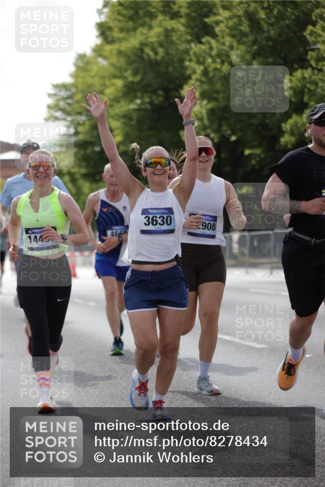 29.06.2025 - hella hamburg halbmarathon Jannik Wohlers http://msf.ph/oto/8278434 29.06.2025 10:02:26 Lombardsbrücke 2819, 3225, 3630, 3919, 4204, 4613, 4665, 4904, 5734, 6752, 6815, 6997, 7888, 8364, 8481, 8483, 8614, 8624, 9006, 10128, 10295, 10539, 11250, 11515, 11935, 11968, 12908, 13184, 14224, 14456, 14732, 15217, 15394, 15698, 15834, 15963, 15993, 16160, 16233, 16237, 16654, 17757, 19173 meine-sportfotos.de